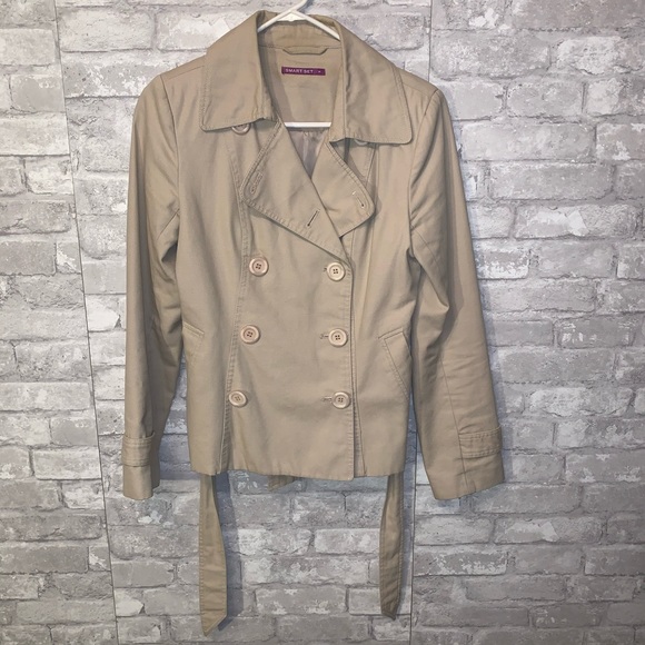 Smart Set short tie coat - Picture 2 of 5